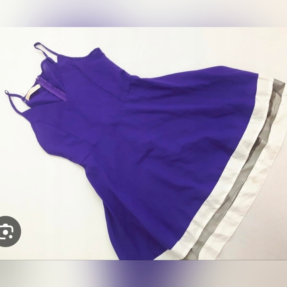 purple&white fit&flare dress, sleeveless design, white zipper& Hem Size Small - Picture 4 of 4
